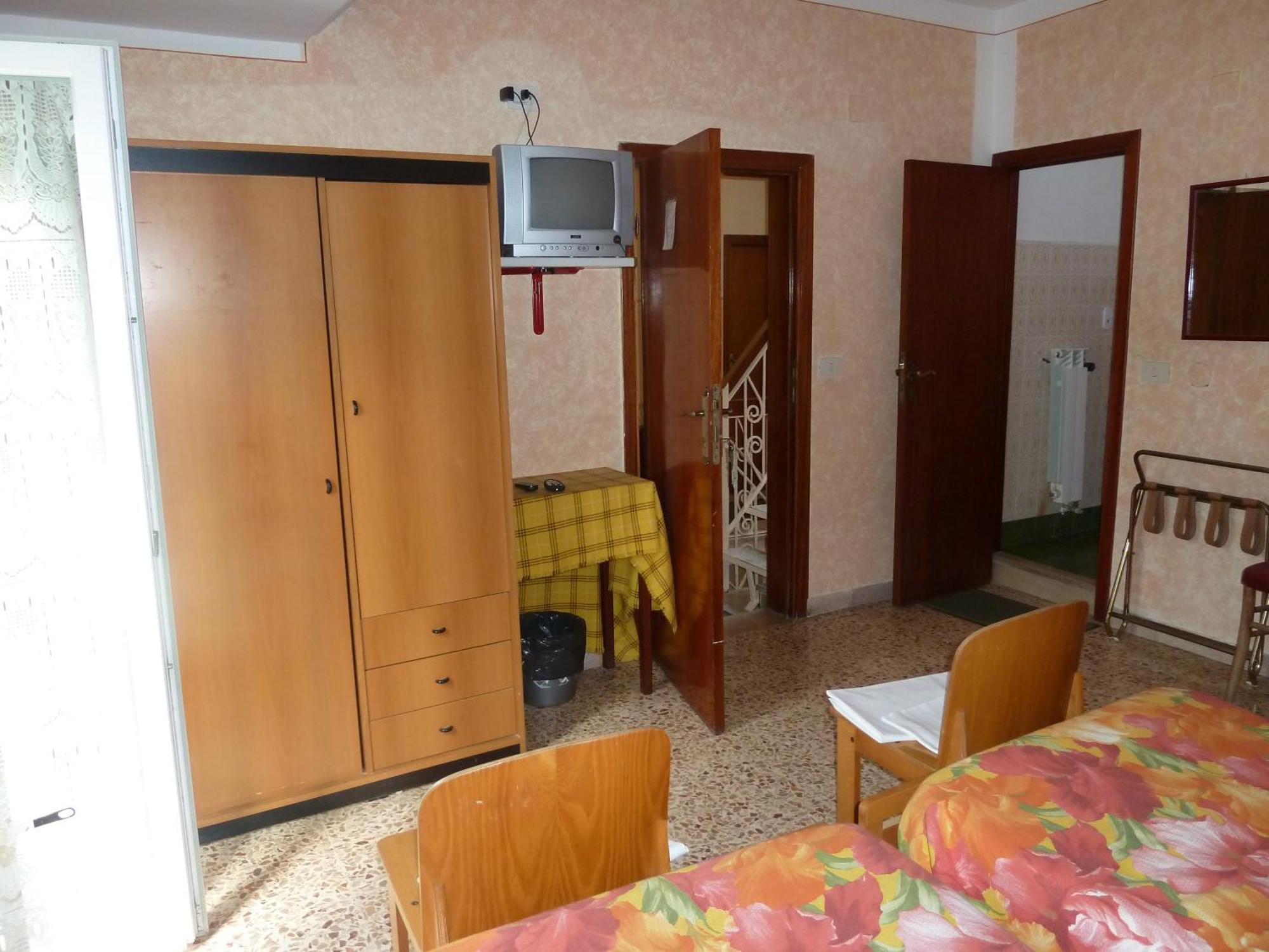 Hotel Bolognese Foligno Dış mekan fotoğraf