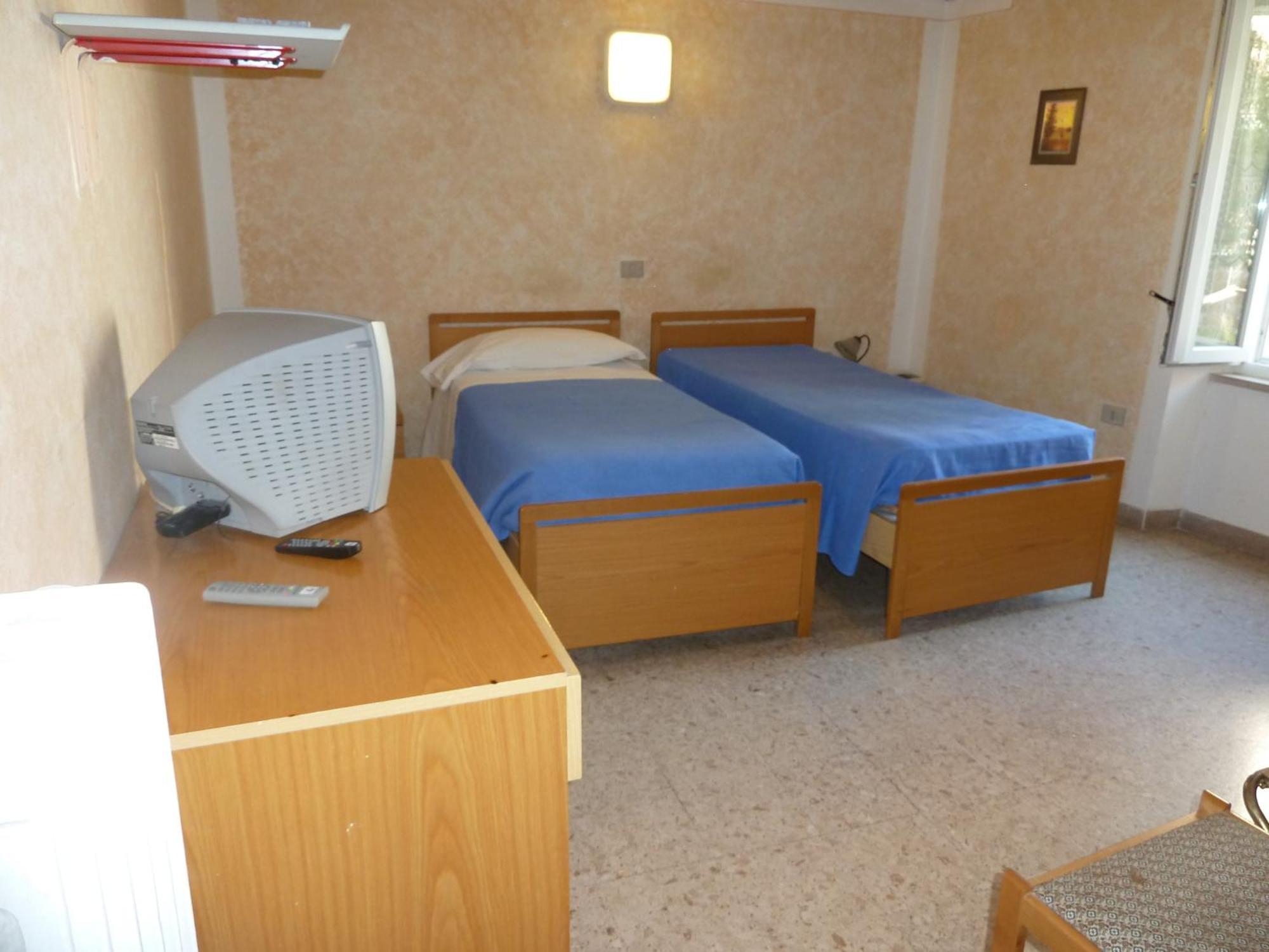 Hotel Bolognese Foligno Dış mekan fotoğraf