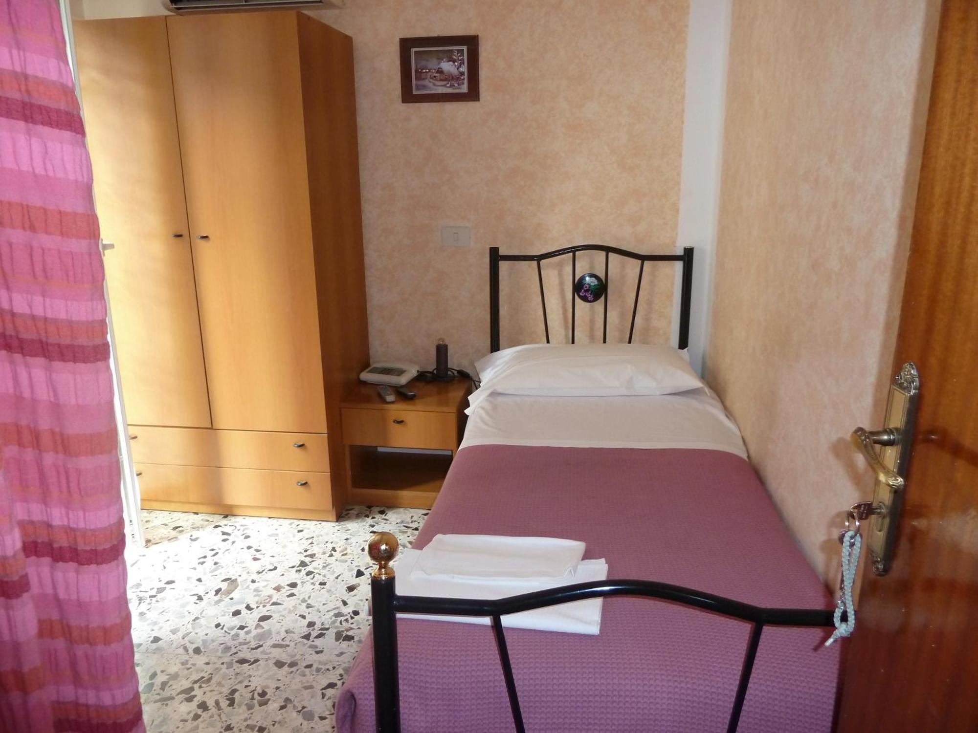 Hotel Bolognese Foligno Dış mekan fotoğraf