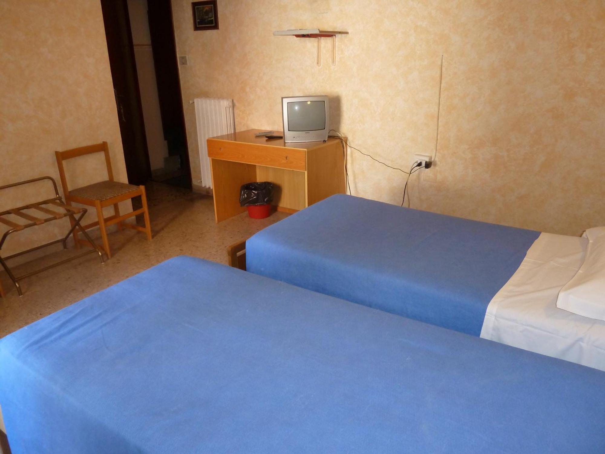 Hotel Bolognese Foligno Dış mekan fotoğraf