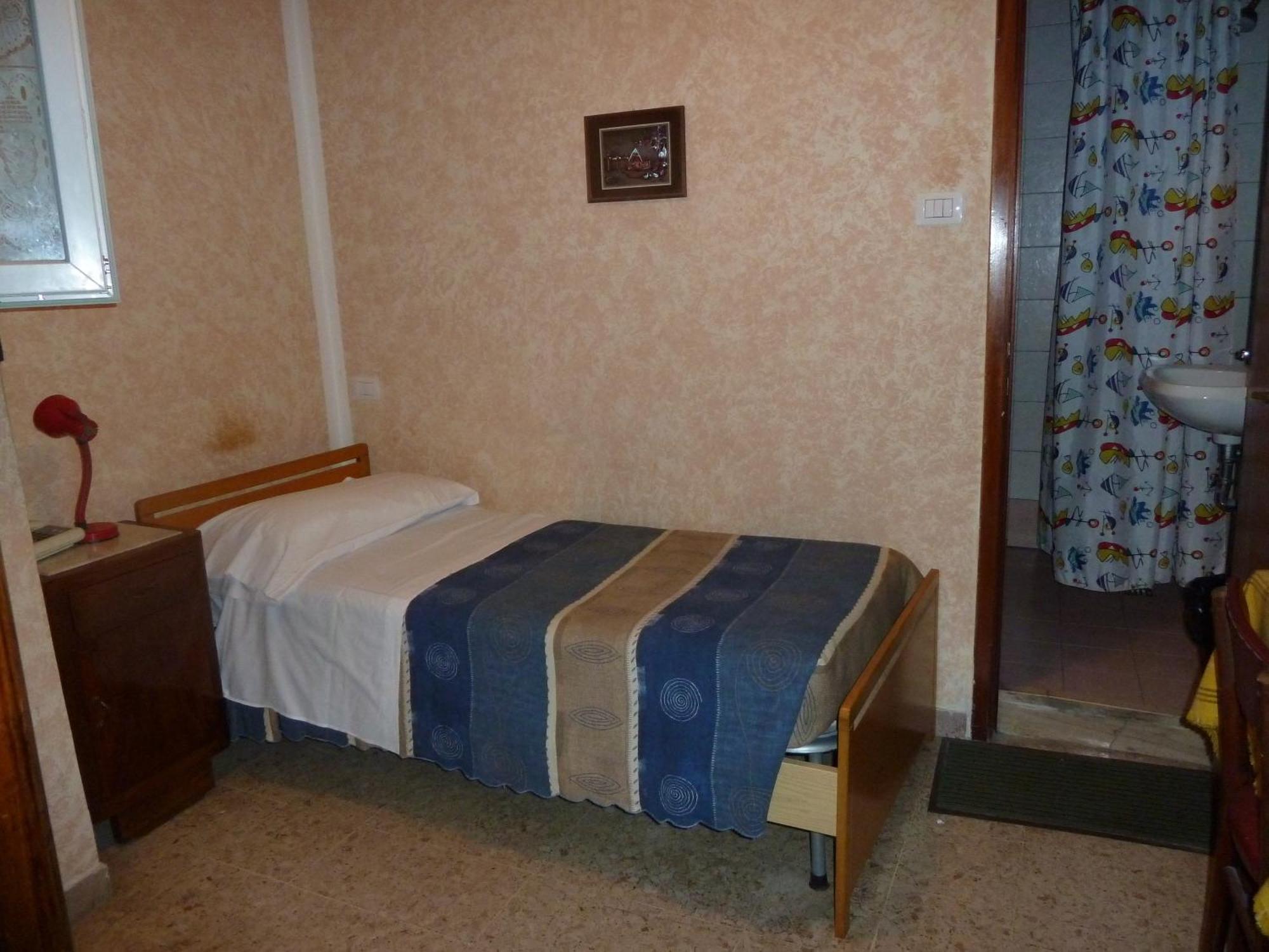 Hotel Bolognese Foligno Dış mekan fotoğraf