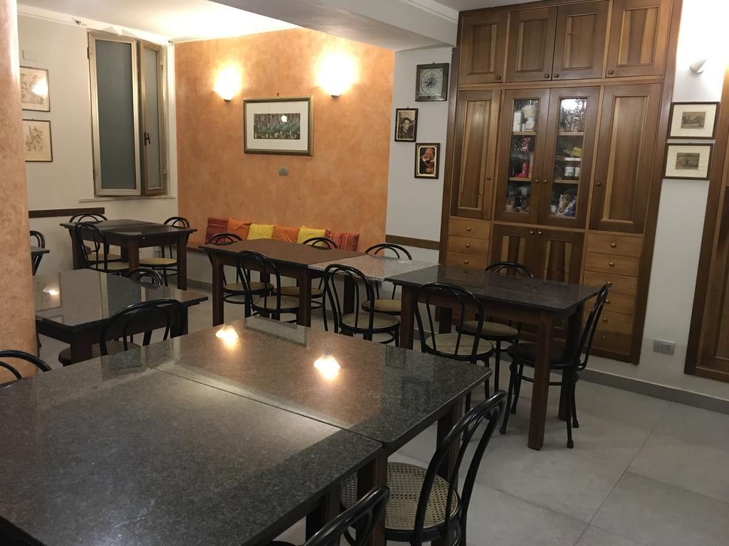 Hotel Bolognese Foligno Dış mekan fotoğraf