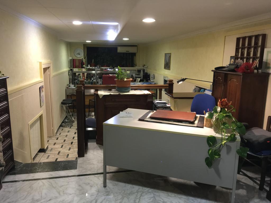 Hotel Bolognese Foligno Dış mekan fotoğraf